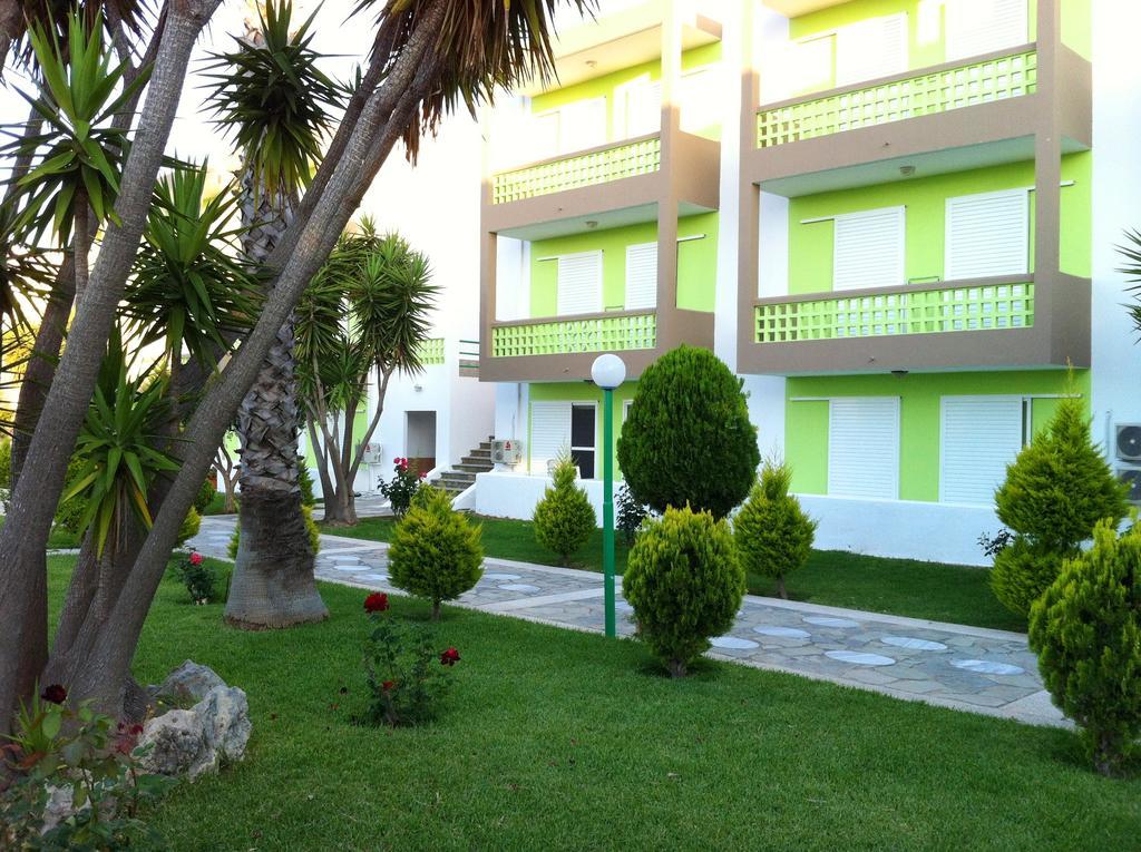 Giakalis Aparthotel Marmari  Exterior photo